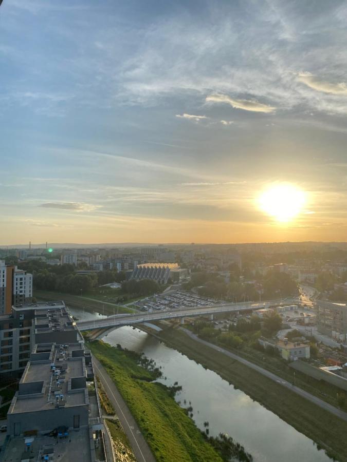Appartement Capital Towers Splendor à Rzeszów Extérieur photo